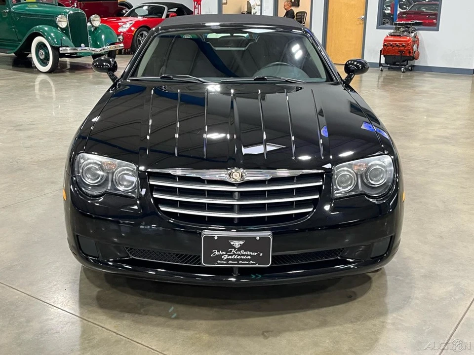 2005 Chrysler Crossfire - Image 11 of 24