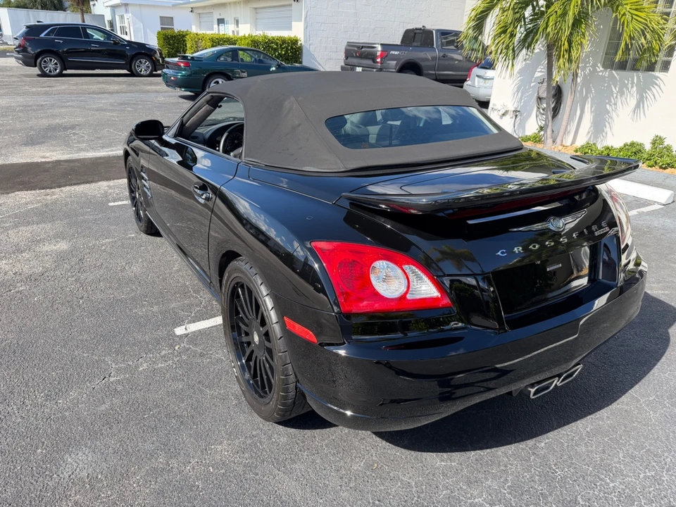 2005 Chrysler Crossfire - Image 11 of 31