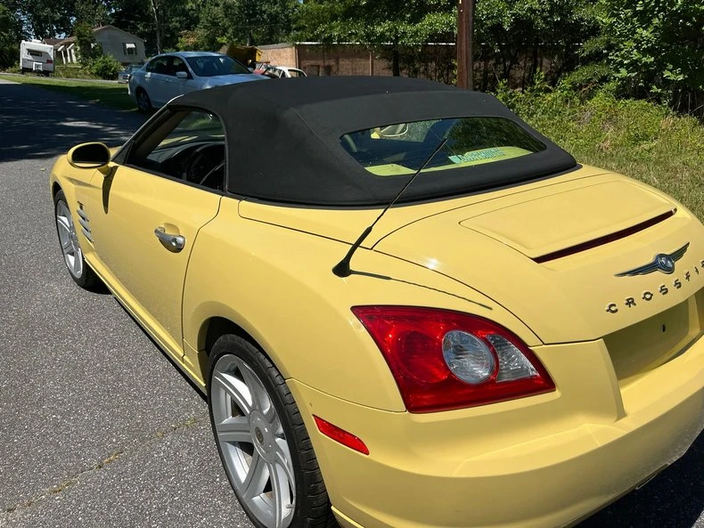 2005 Chrysler Crossfire - Image 2 of 12