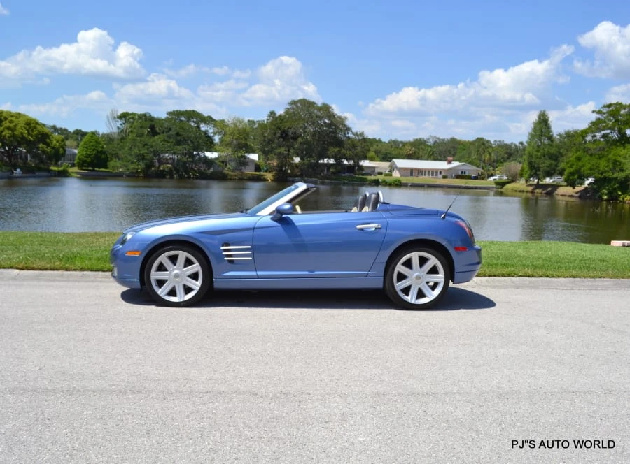 2005 Chrysler Crossfire - Image 2 of 10