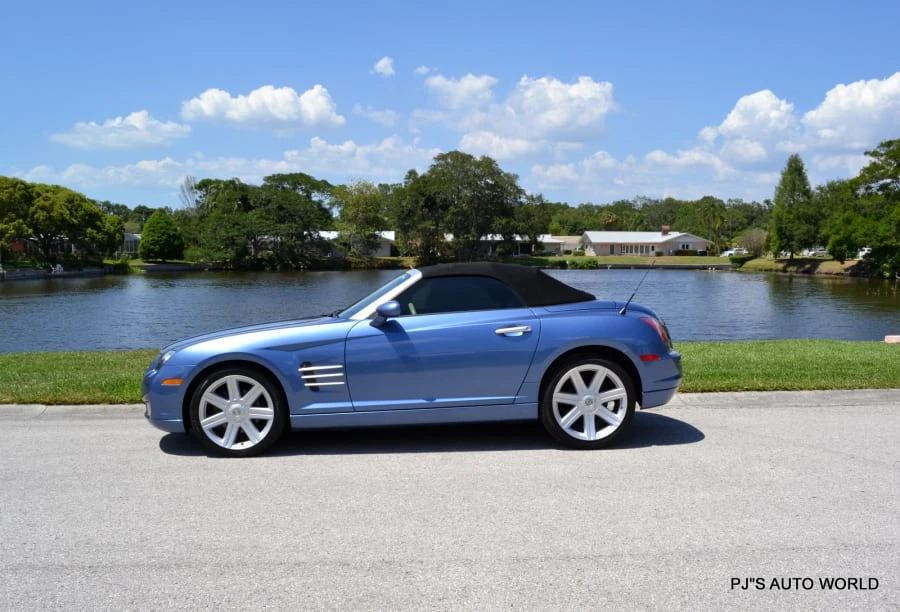 2005 Chrysler Crossfire - Image 5 of 10