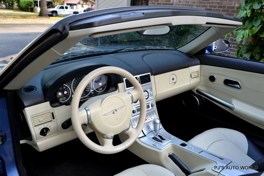 2005 Chrysler Crossfire - Image 8 of 10