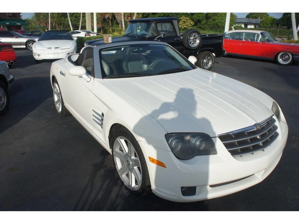 2005 Chrysler Crossfire - Image 15 of 19