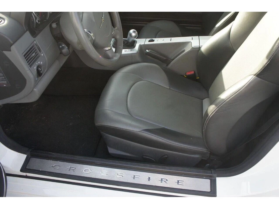 2005 Chrysler Crossfire - Image 9 of 19