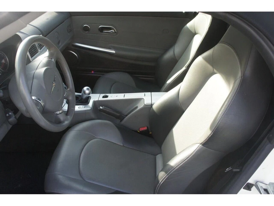 2005 Chrysler Crossfire - Image 8 of 19