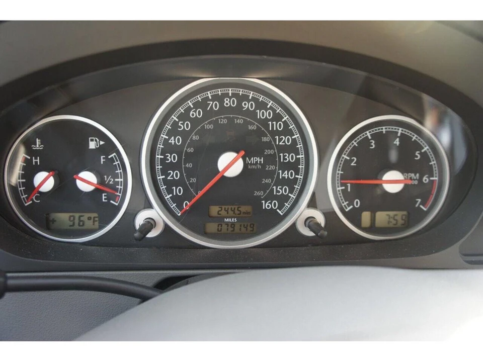 2005 Chrysler Crossfire - Image 11 of 19