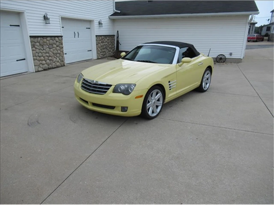 2005 Chrysler Crossfire - Image 2 of 18