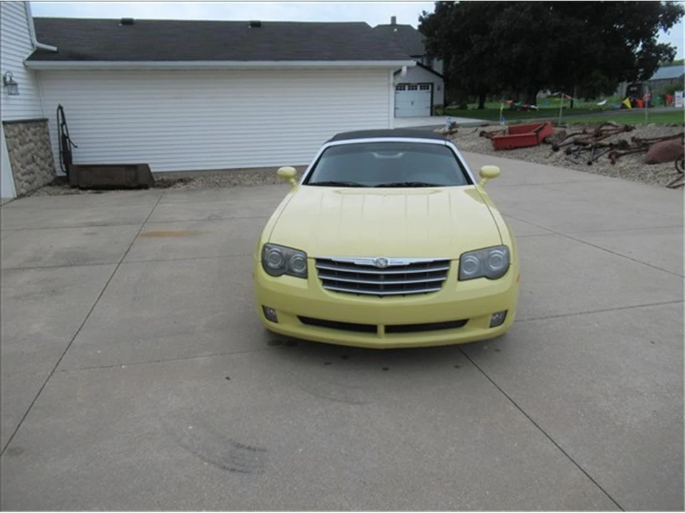 2005 Chrysler Crossfire - Image 3 of 18