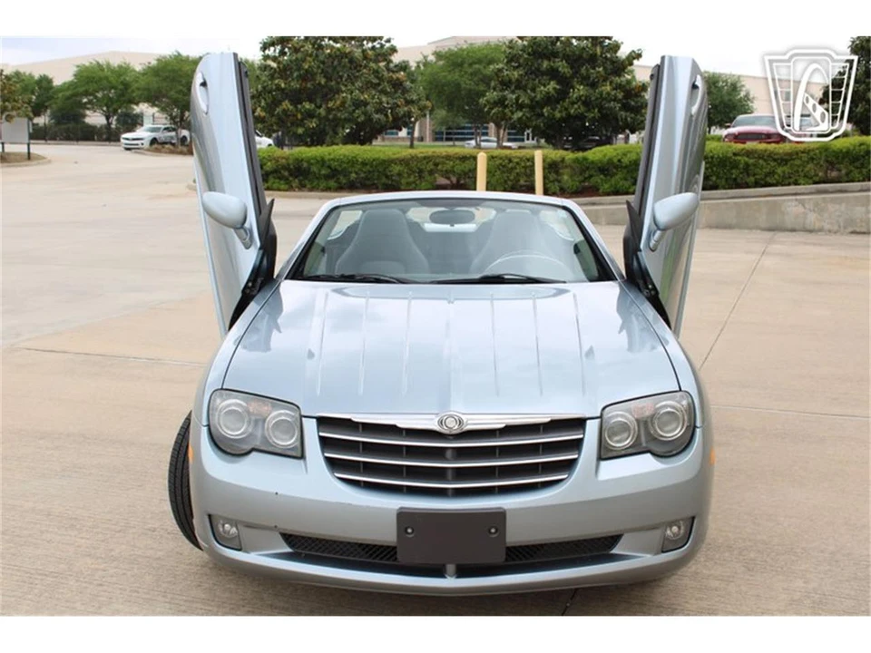 2005 Chrysler Crossfire - Image 6 of 31