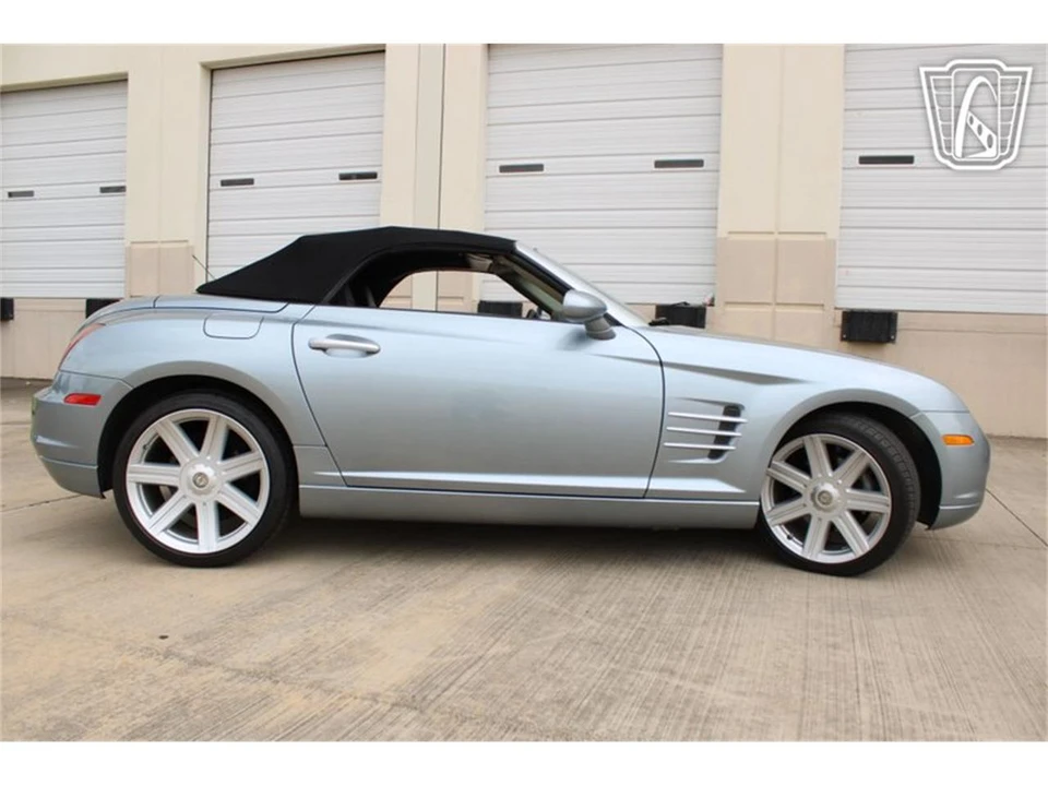 2005 Chrysler Crossfire - Image 26 of 31