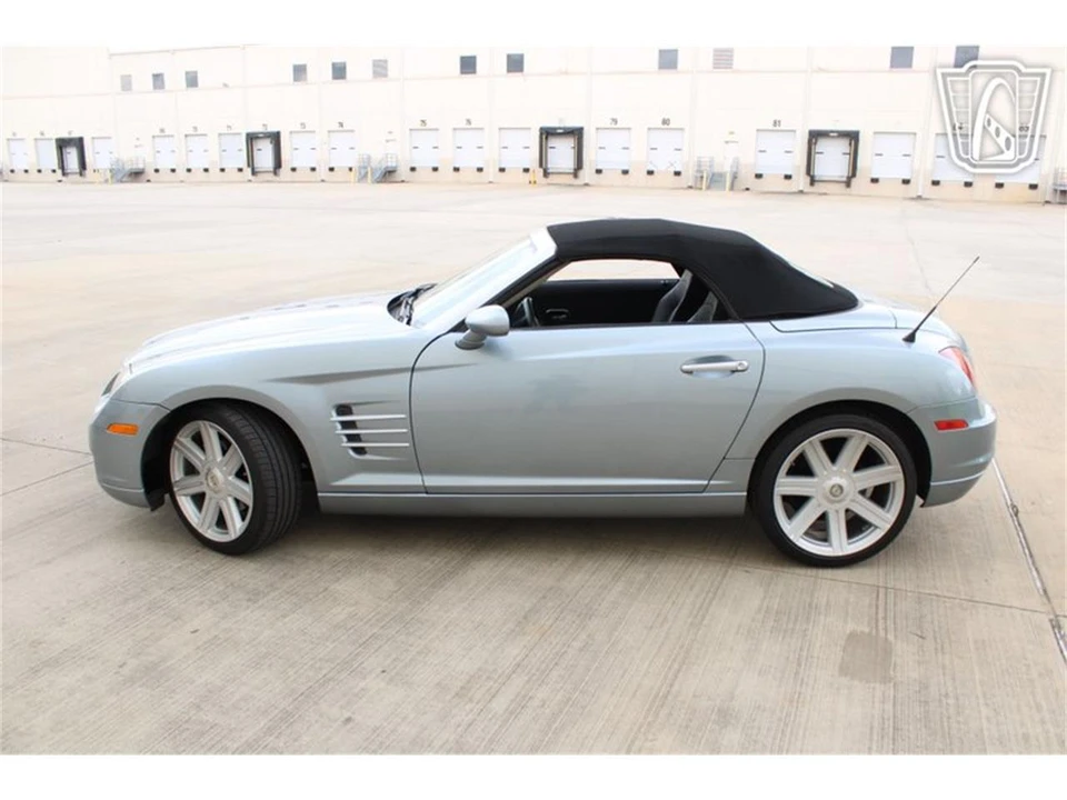 2005 Chrysler Crossfire - Image 13 of 31