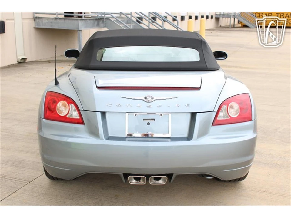 2005 Chrysler Crossfire - Image 19 of 31