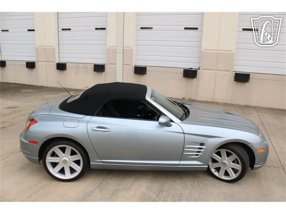 2005 Chrysler Crossfire - Image 24 of 31
