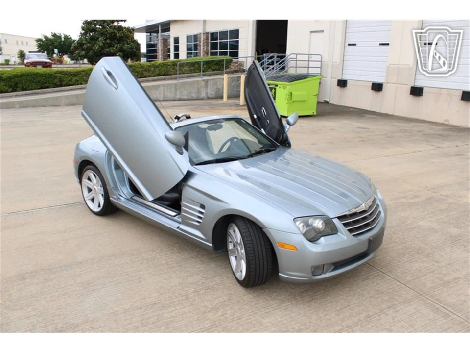 2005 Chrysler Crossfire - Image 10 of 31