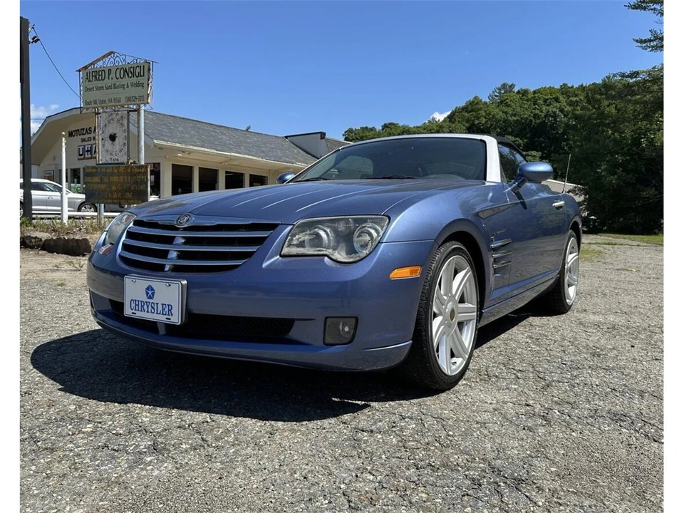 2005 Chrysler Crossfire - Image 3 of 31