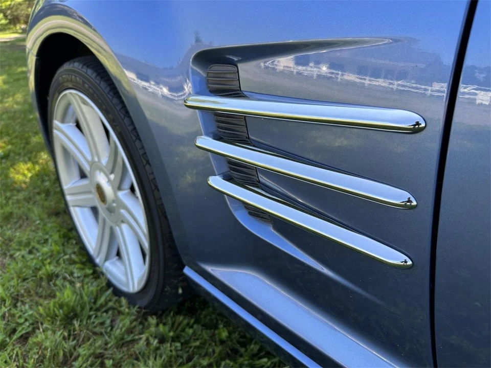 2005 Chrysler Crossfire - Image 27 of 31