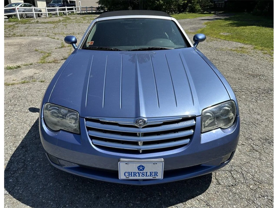 2005 Chrysler Crossfire - Image 8 of 31