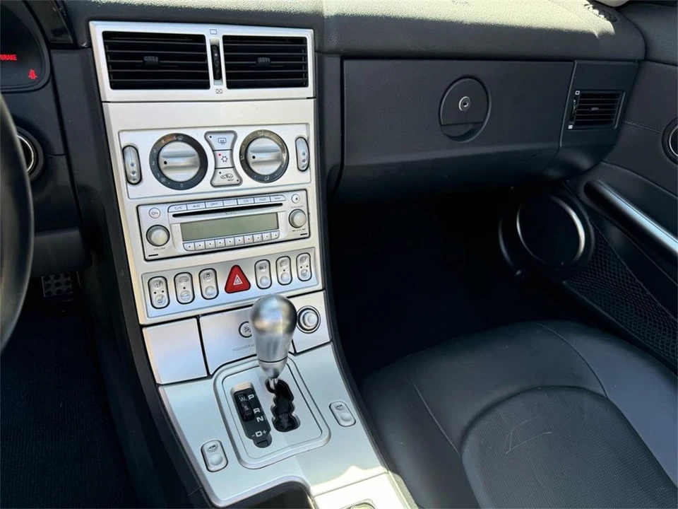 2005 Chrysler Crossfire - Image 19 of 26