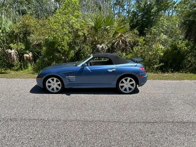 2005 Chrysler Crossfire - Image 2 of 15