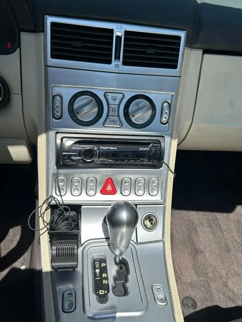 2005 Chrysler Crossfire - Image 12 of 15