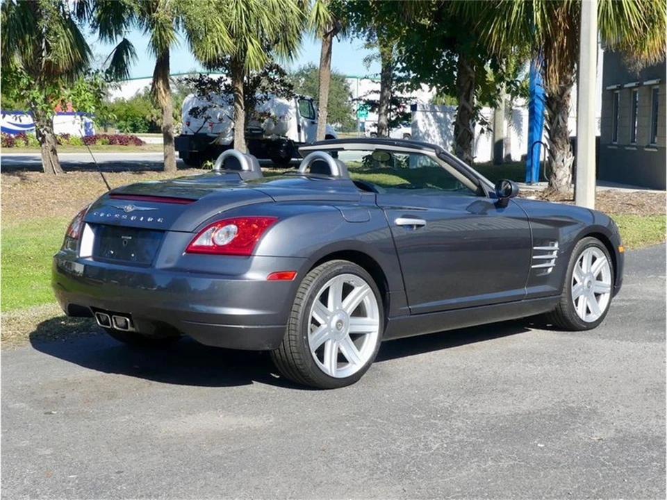 2005 Chrysler Crossfire - Image 25 of 31