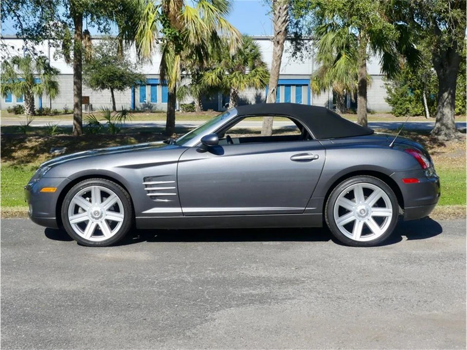 2005 Chrysler Crossfire - Image 16 of 31