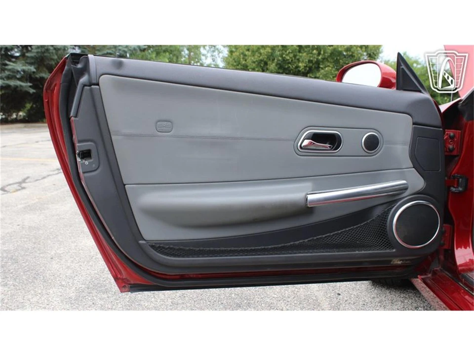 2005 Chrysler Crossfire - Image 11 of 31