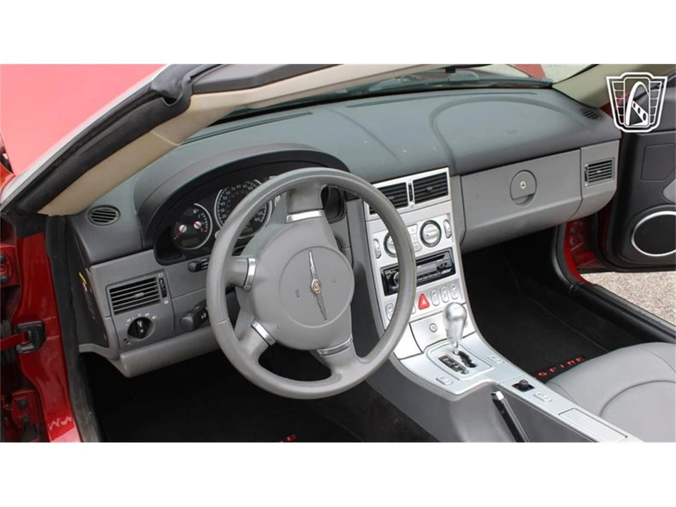 2005 Chrysler Crossfire - Image 16 of 31