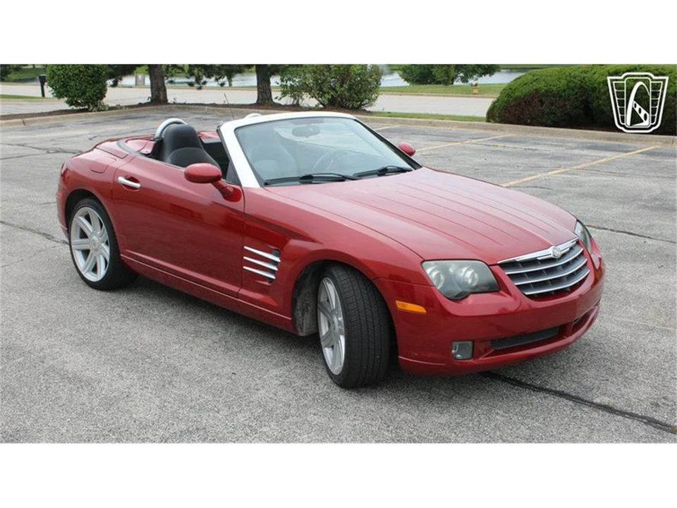 2005 Chrysler Crossfire - Image 2 of 31