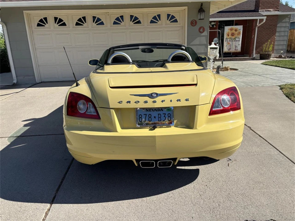 2005 Chrysler Crossfire - Image 5 of 6