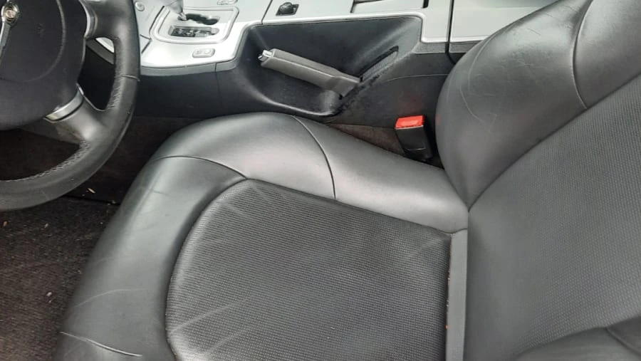 2005 Chrysler Crossfire - Image 3 of 7