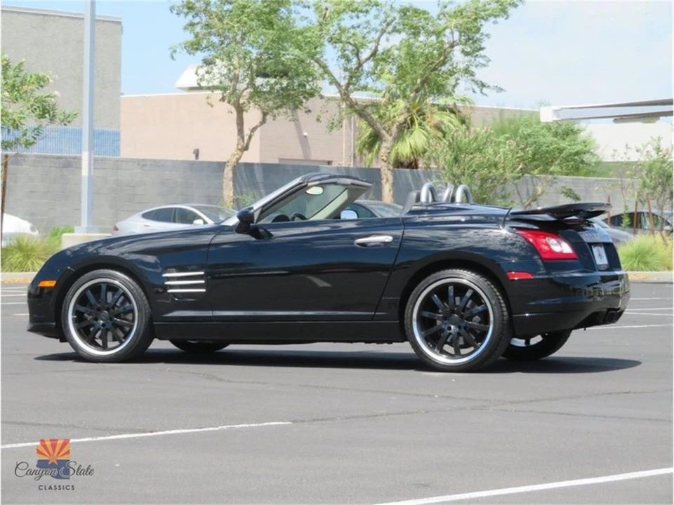 2005 Chrysler Crossfire - Image 10 of 31