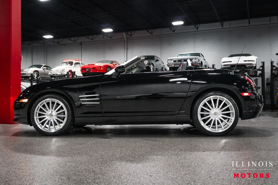 2005 Chrysler Crossfire - Image 2 of 31