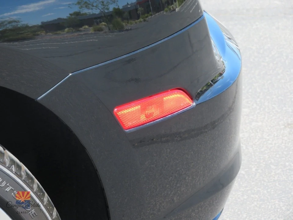 2005 Chrysler Crossfire - Image 29 of 31