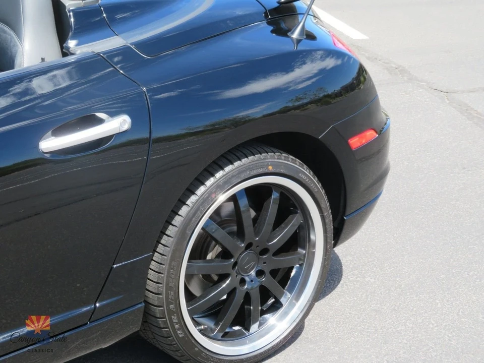 2005 Chrysler Crossfire - Image 15 of 31