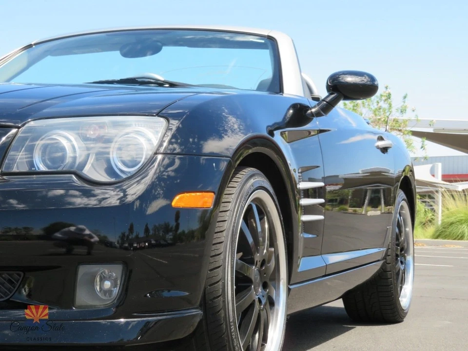2005 Chrysler Crossfire - Image 24 of 31