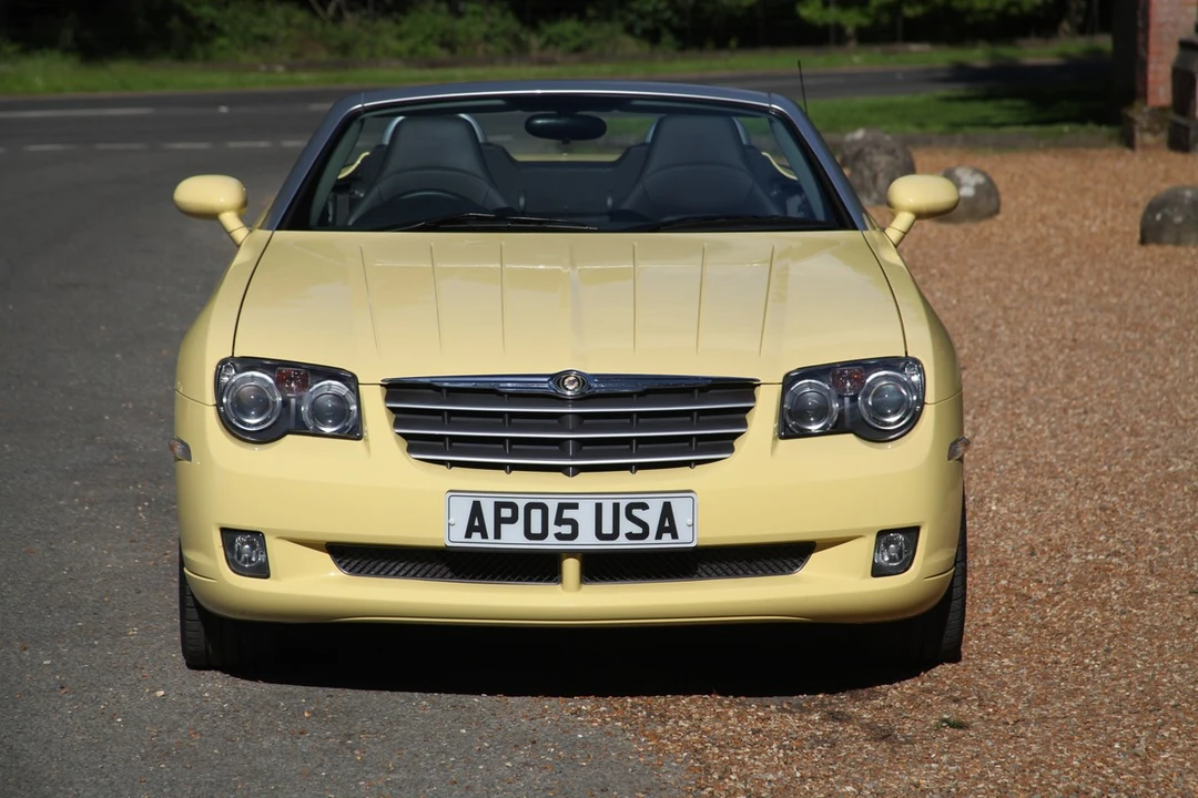 2005 Chrysler Crossfire - Image 14 of 30