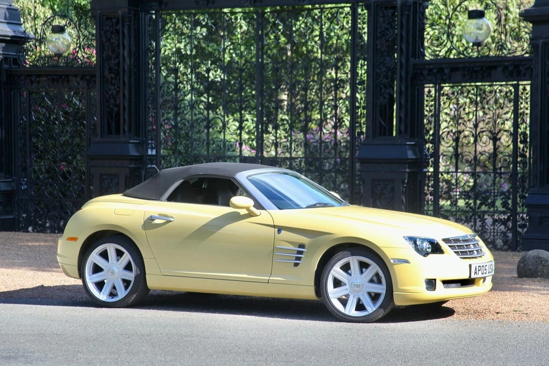 2005 Chrysler Crossfire - Image 19 of 30
