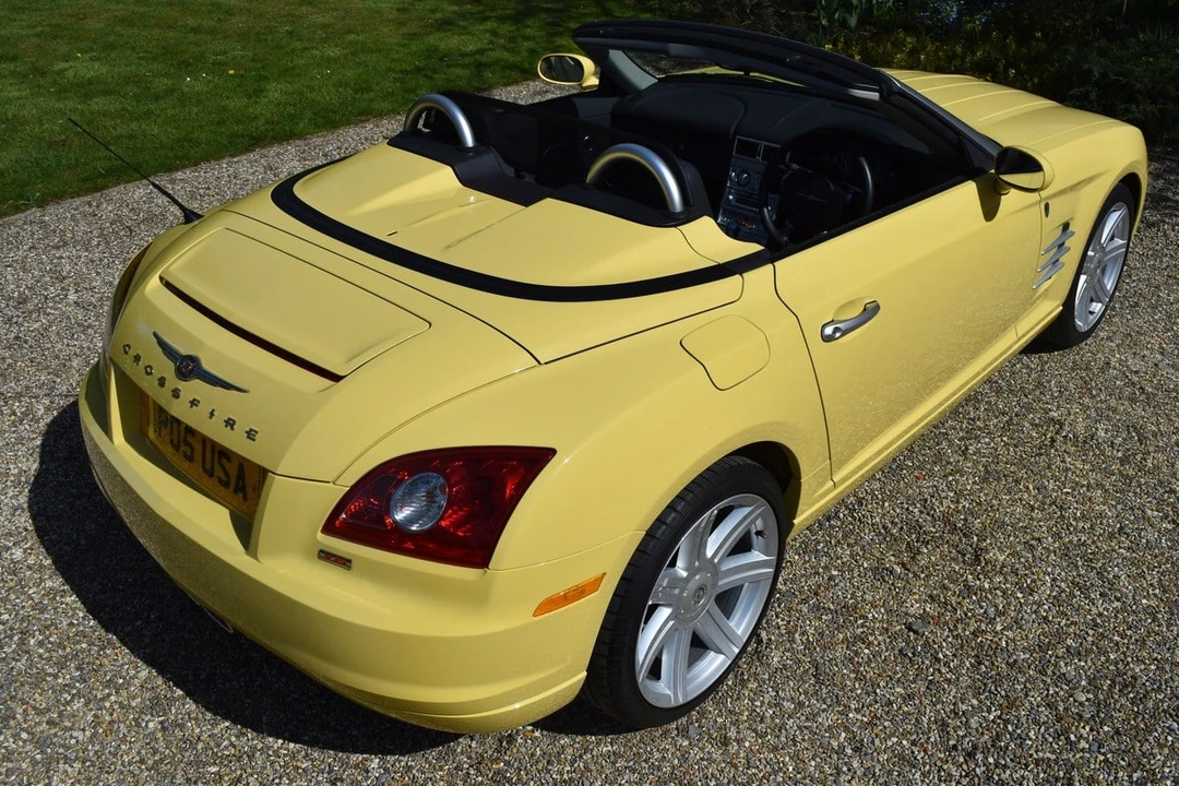 2005 Chrysler Crossfire - Image 7 of 30