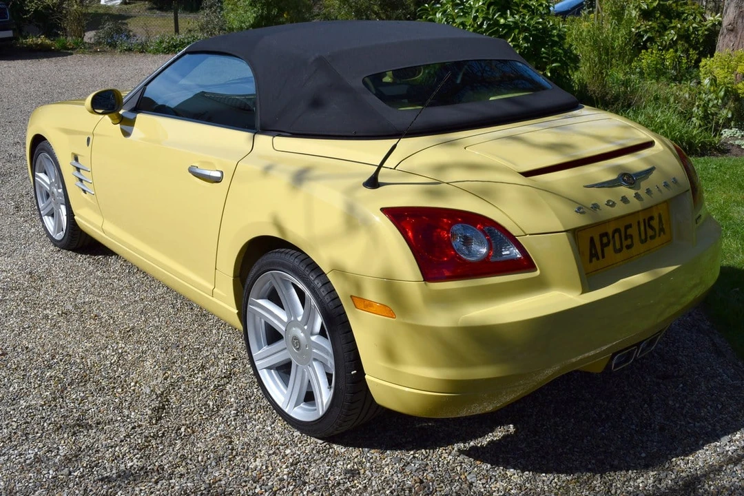 2005 Chrysler Crossfire - Image 23 of 30