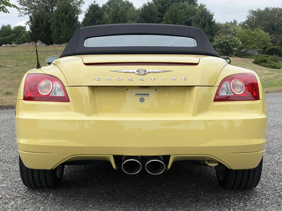 2005 Chrysler Crossfire - Image 25 of 31