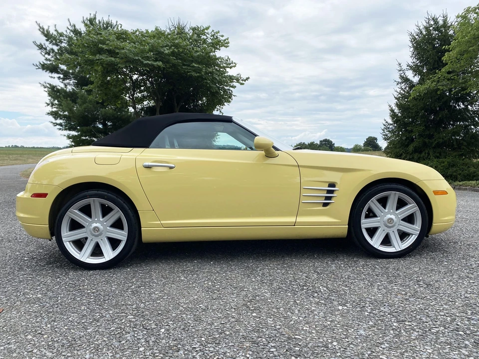 2005 Chrysler Crossfire - Image 21 of 31
