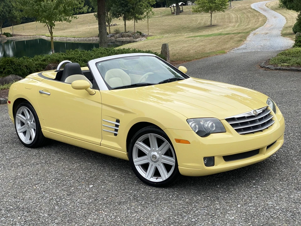 2005 Chrysler Crossfire - Image 15 of 31