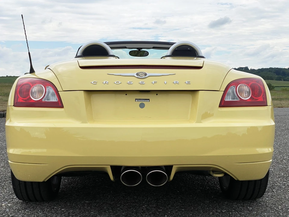 2005 Chrysler Crossfire - Image 9 of 31