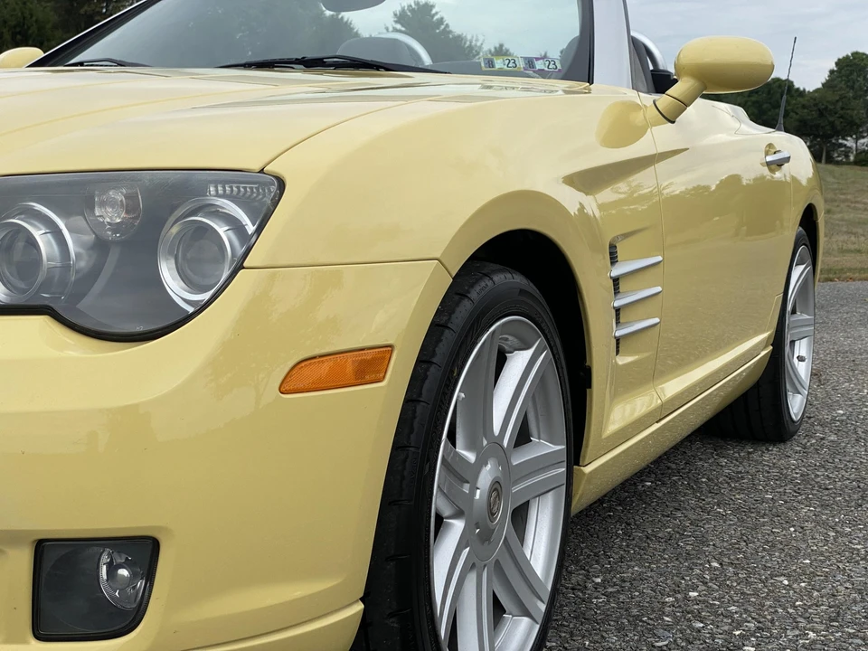 2005 Chrysler Crossfire - Image 30 of 31
