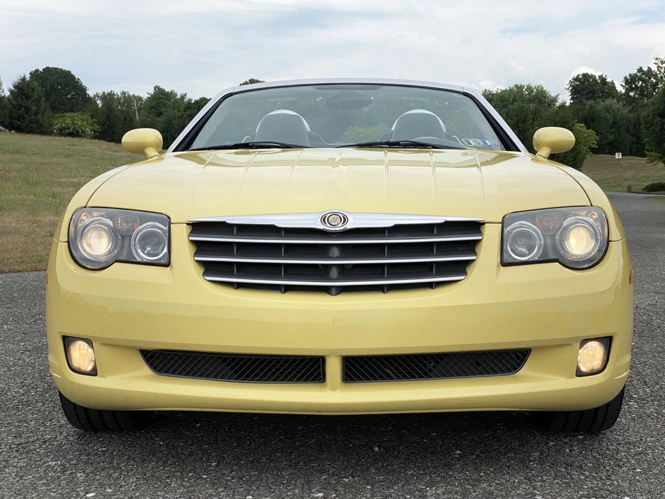 2005 Chrysler Crossfire - Image 17 of 31