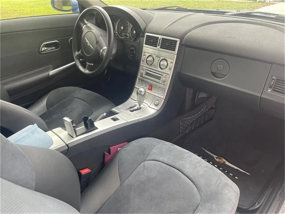 2005 Chrysler Crossfire - Image 5 of 29