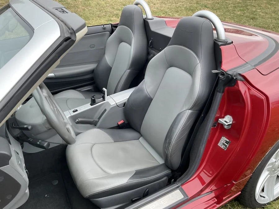 2005 Chrysler Crossfire - Image 8 of 10