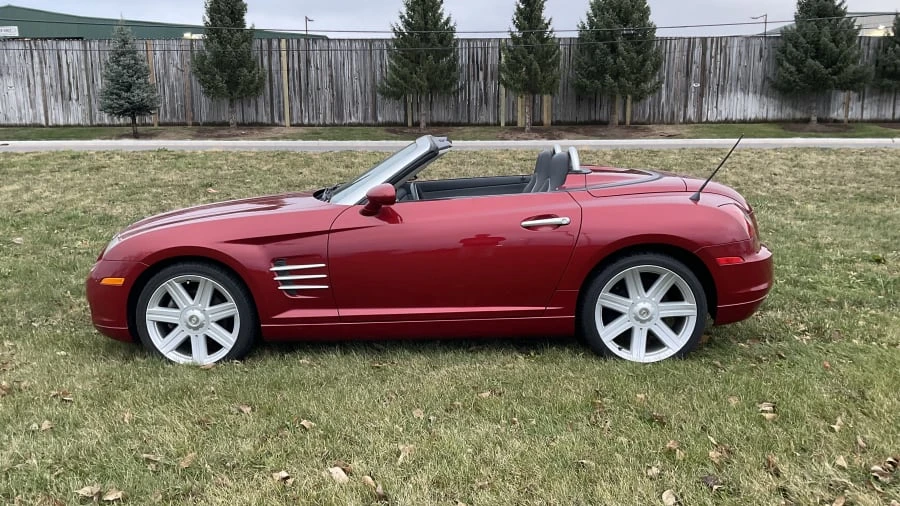 2005 Chrysler Crossfire - Image 2 of 10