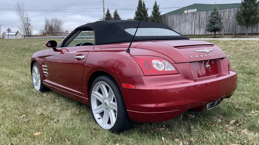 2005 Chrysler Crossfire - Image 6 of 10